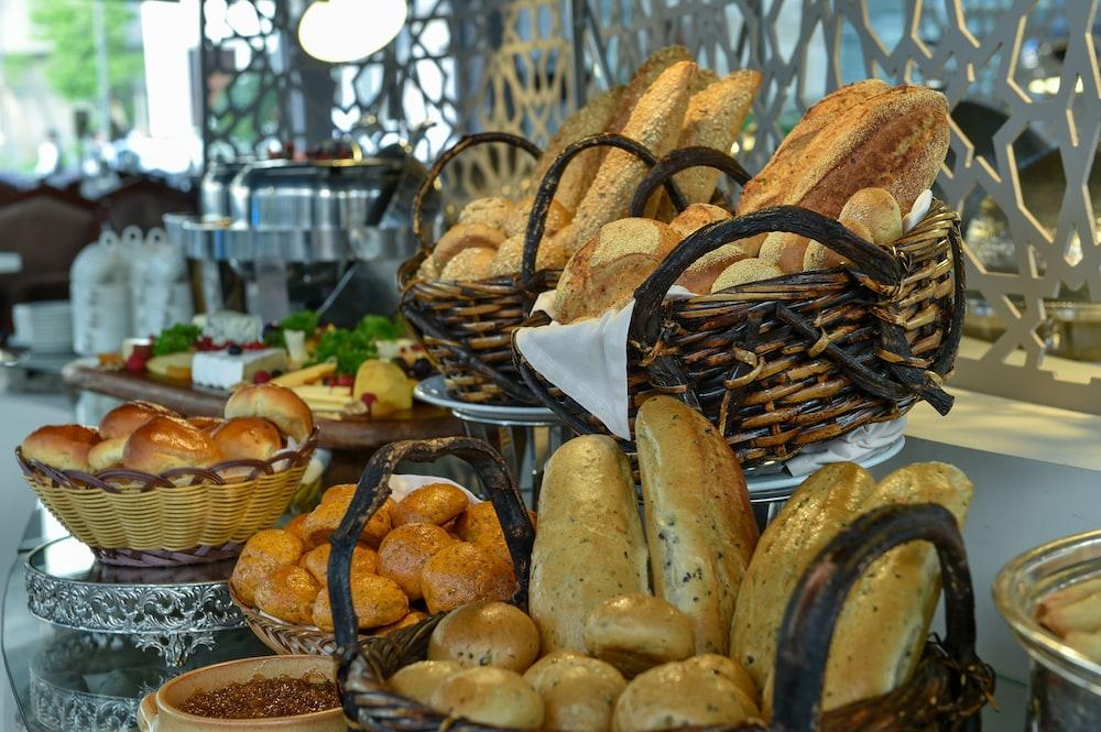 Carlton Al Moaibed Hotel Dammam Exteriér fotografie Bread