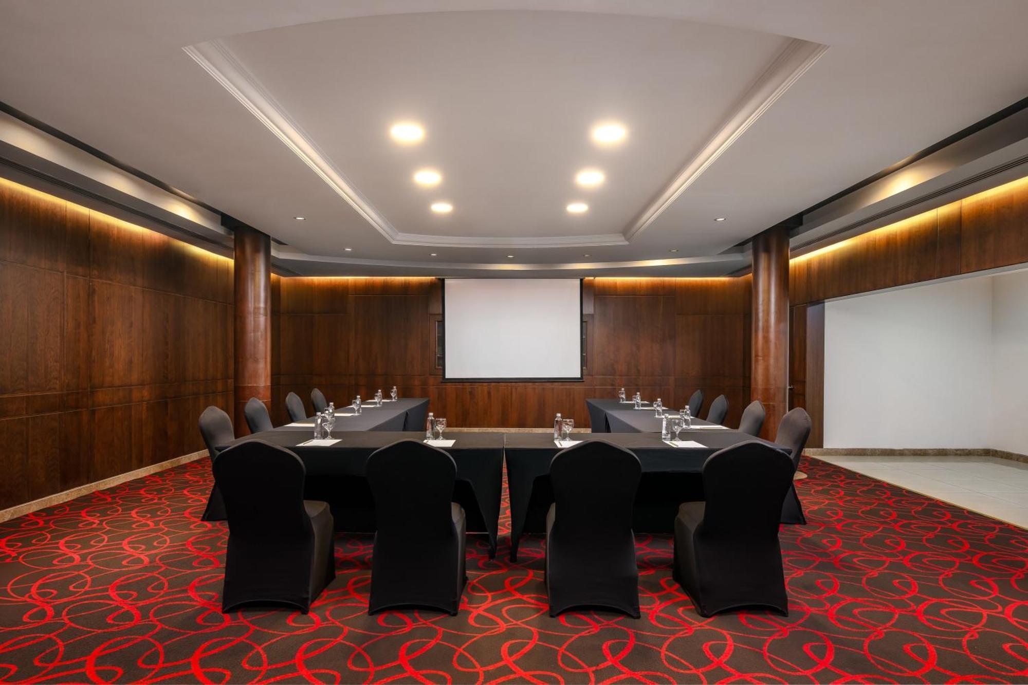 Carlton Al Moaibed Hotel Dammam Exteriér fotografie Meeting room