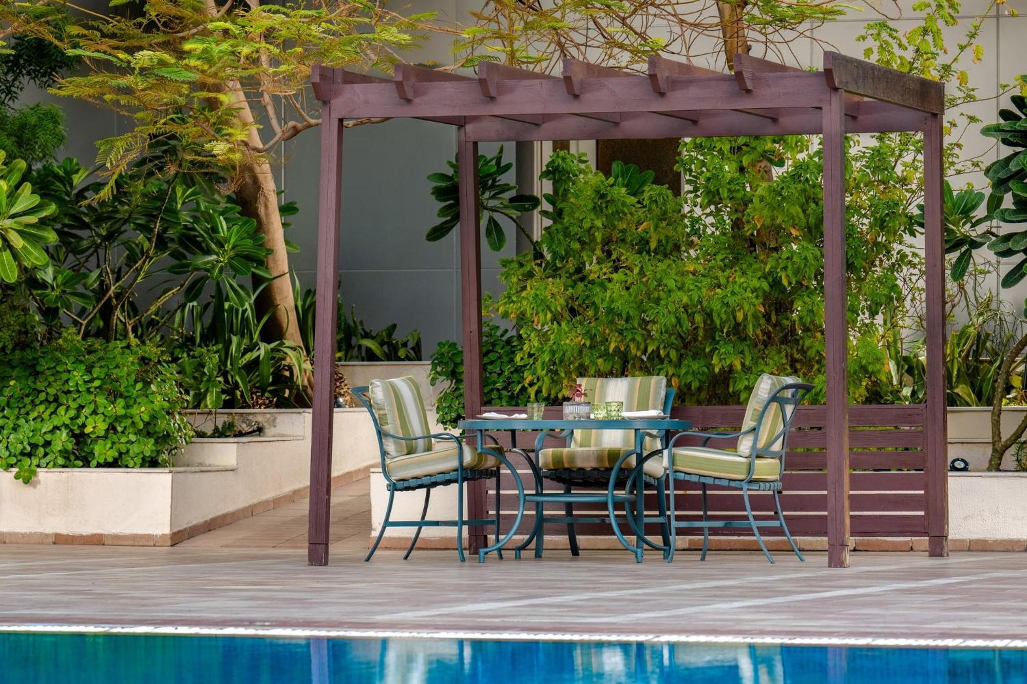 Carlton Al Moaibed Hotel Dammam Exteriér fotografie Pergola